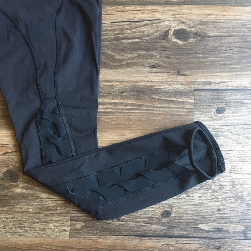 Lululemon Mesh Performance Legging